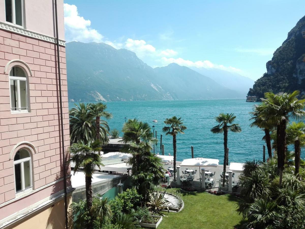 Queen Of The Lake Apartment Riva del Garda Luaran gambar